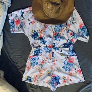 Willow & Clay Romper EUC